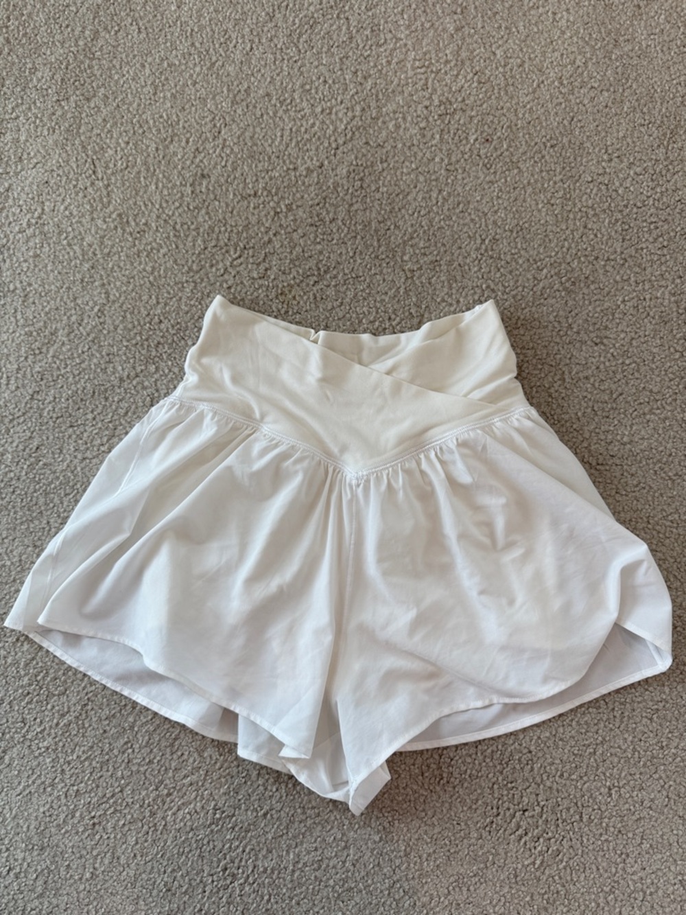 aerie White Flowy Skort